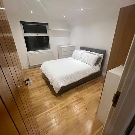 2 Bedroom Apartment In Hampdenrd London Exterior photo