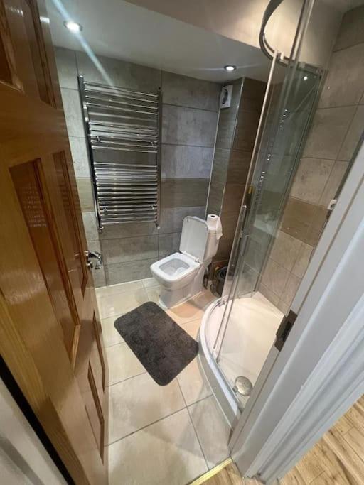 2 Bedroom Apartment In Hampdenrd London Exterior photo